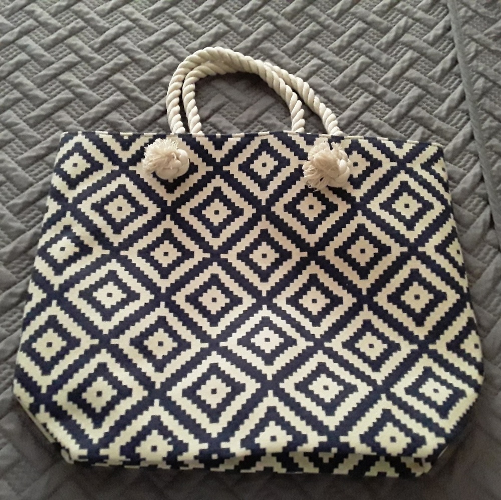 Summer & Rose Canvas Beach Tote - Picture 3 of 6